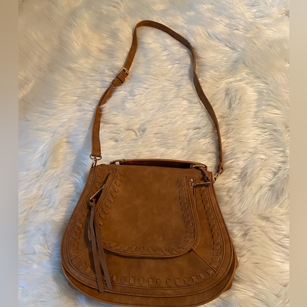 Urban Expressions Tan Vegan Leather Chole Crossbody Purse NWT